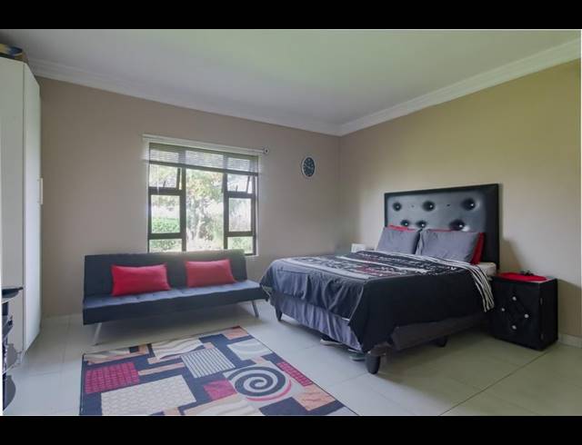 4 BEDROOM HOUSE FOR SALE IN SALMON BAY